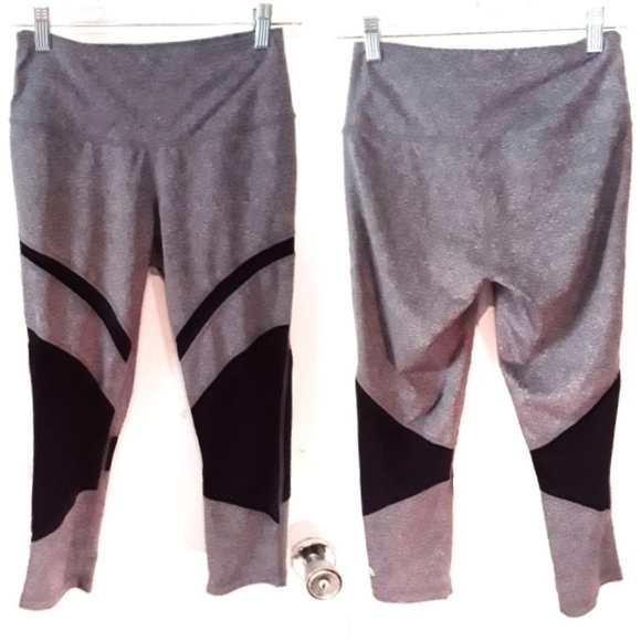 Z by Zella Gray & Black Leggings - Picture 1 of 6